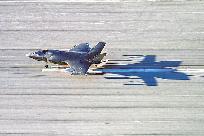 Lv Rasma LRASM Performs Flight Test in F-35 Integration Test Series - India ...